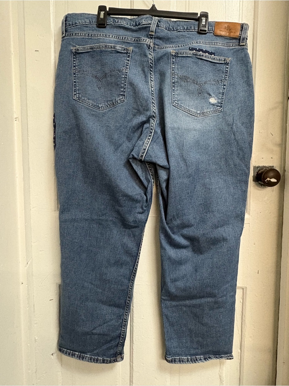 Lauren Ralph Lauren Cropped Patched Blue Jeans - Picture 4 of 6